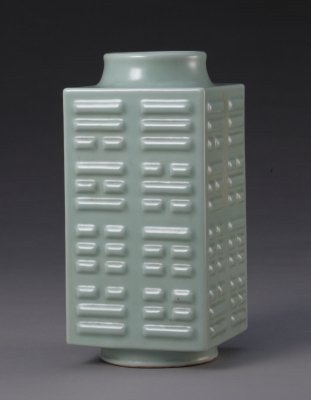 Eastern green glazed pattern Cong-style bottle gossip