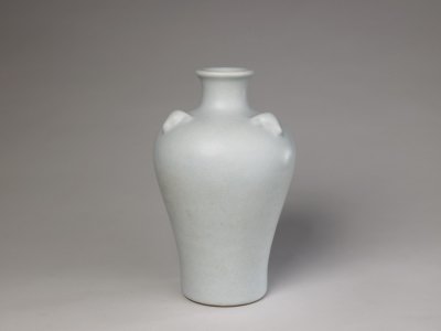 Imitation you glaze sheep bottle