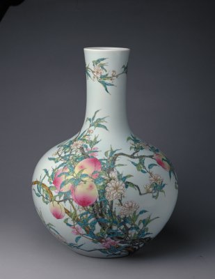 Pastel nine peach bottle
