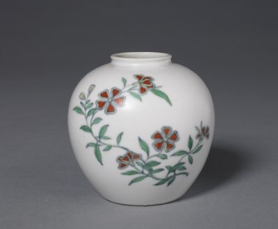 Polychrome pomegranate pattern tank