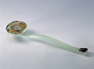 White jade inlaid stone quail Ruyi