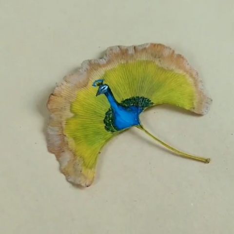怀风银杏叶画：蓝孔雀